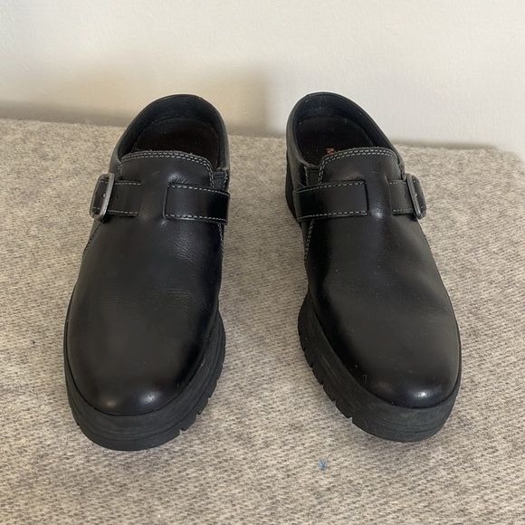 Leather lug sole Merrell Clogs with buckle, Size 8.5 - Picture 4 of 11